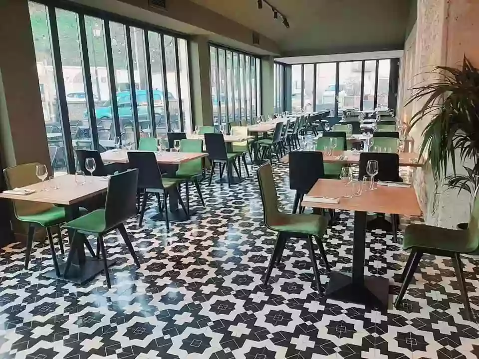 Le Restaurant - Le Café des Allées - Brasserie Châteaurenard - manger a CHATEAURENARD